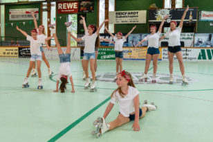 Rollkunstlauf-Schaulaufen 2018 “Ein Zauber auf Rollen” am 15.12.2018 Rollkunstlauf-Schaulaufen 2018 “Ein Zauber auf Rollen” am 15.12.2018