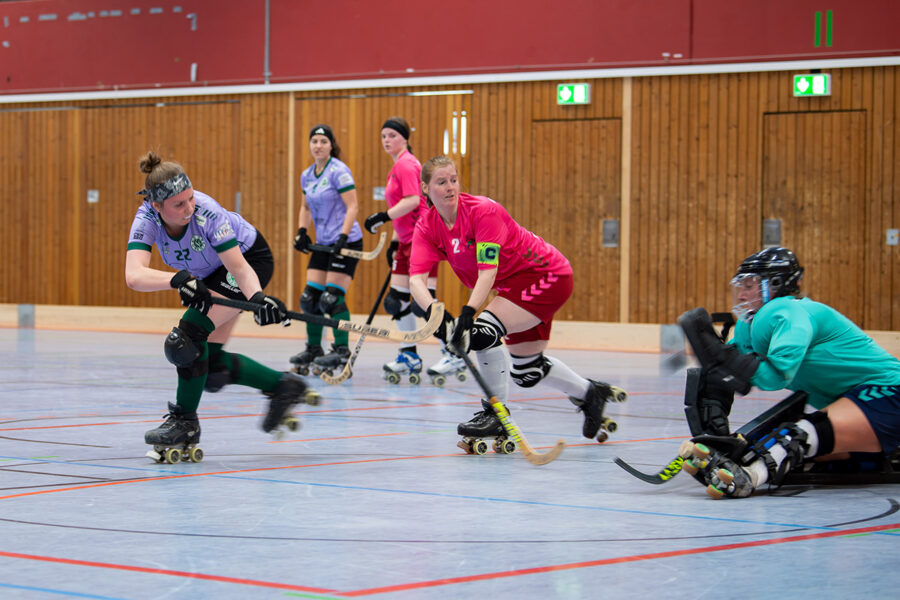 Torfestival im Stadtduell: Dörper Cats überrollen Girls United mit 9:0